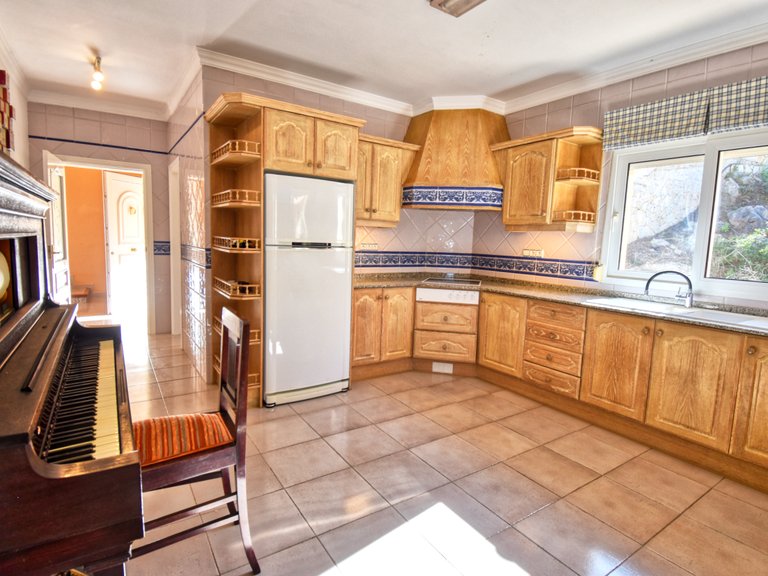 Villa for Sale in Inland La Sella Golf, Alicante 9