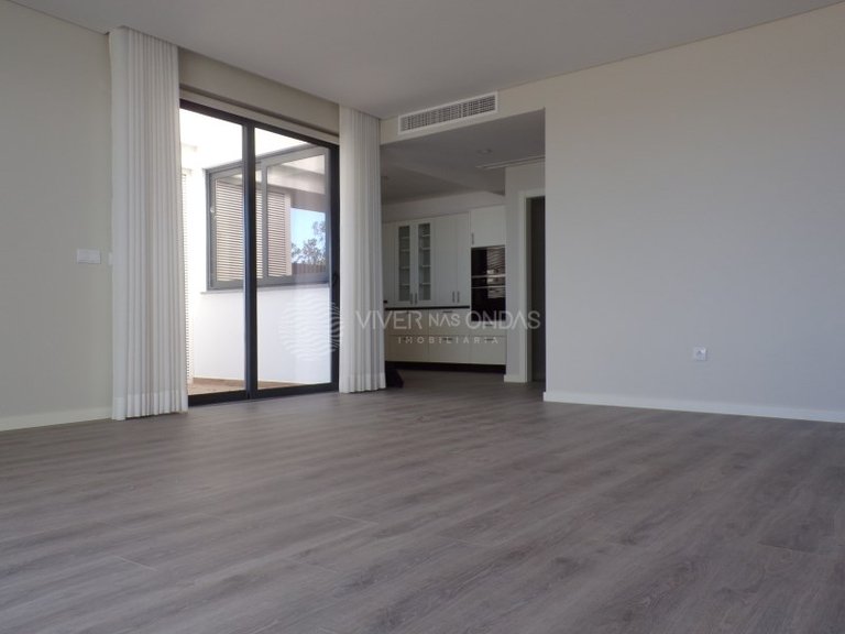 Apartment for Sale in Sesimbra, Setubal 11