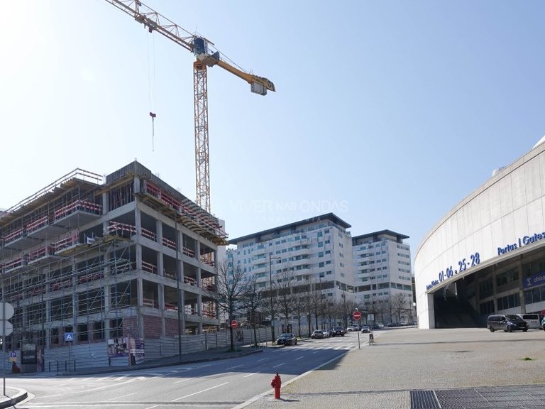 Apartment for Sale in Porto, Porto 25