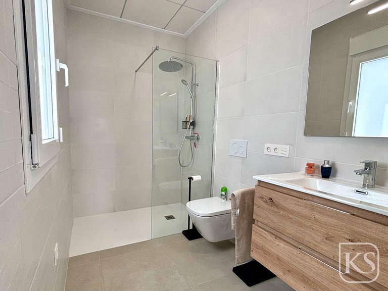 Villa for Sale in Benijofar, Alicante 13