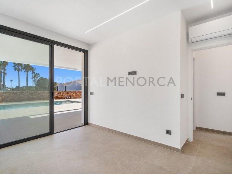 Villa for Sale in Cala Blanca, Menorca 15