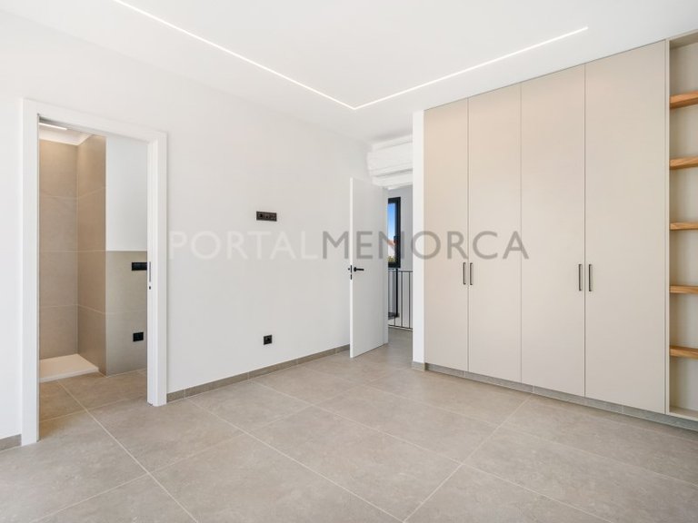 Villa for Sale in Cala Blanca, Menorca 29