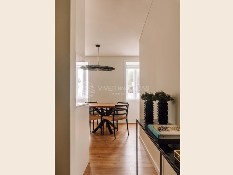 Apartment for Sale in Lisbon, Lisbon 9