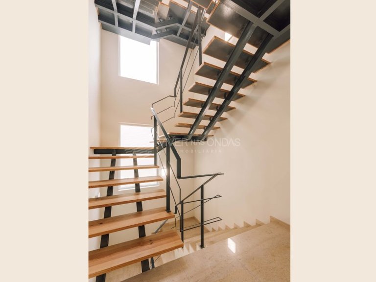 Apartment for Sale in Lisbon, Lisbon 14