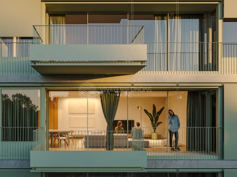 Apartment for Sale in Porto, Porto 16