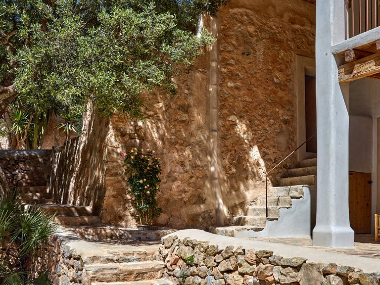 Country House for Sale in Sant Rafael De Sa Creu, Ibiza 3