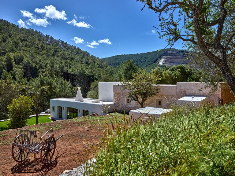 Country House for Sale in Sant Rafael De Sa Creu, Ibiza 11