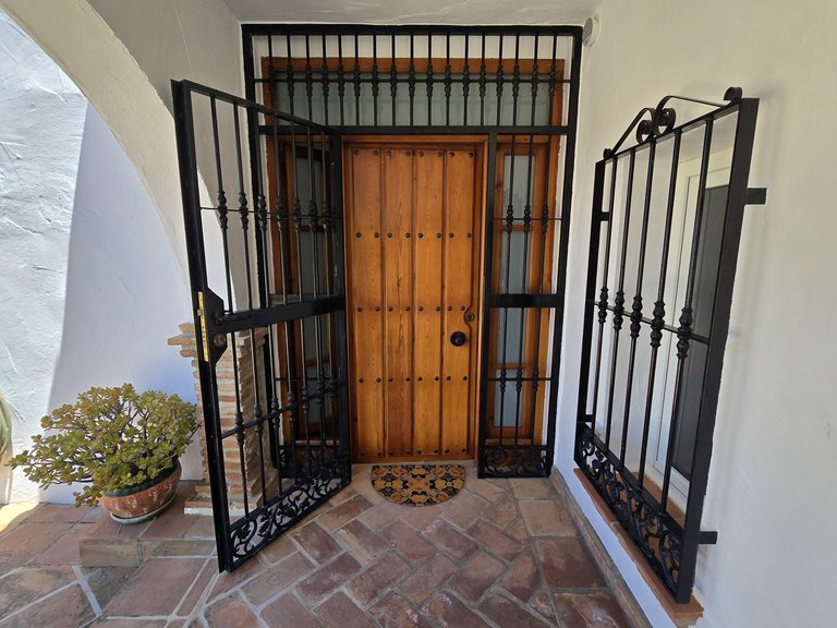 Villa for Sale in Vinuela, Malaga 36