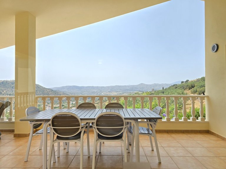 Villa for Sale in Alcaucin, Malaga 13