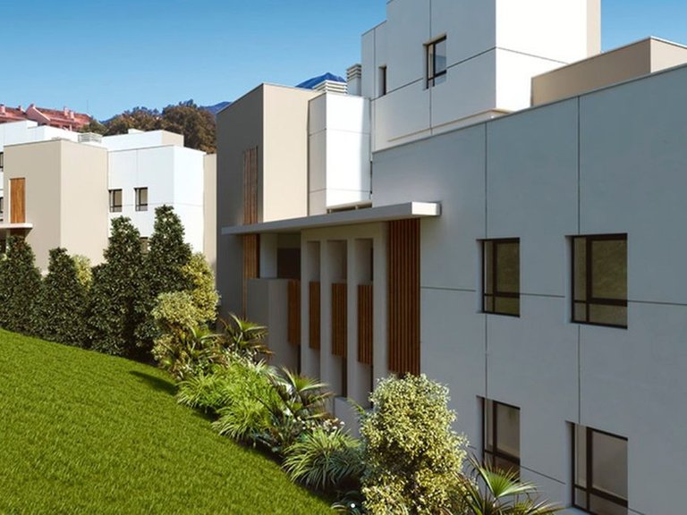 Apartment for Sale in Nueva Andalucia, Malaga 9