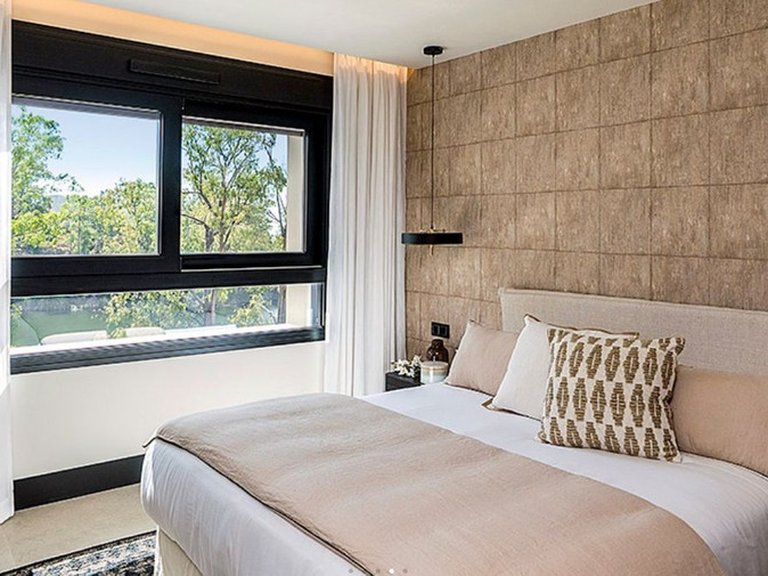 Apartment for Sale in Nueva Andalucia, Malaga 4