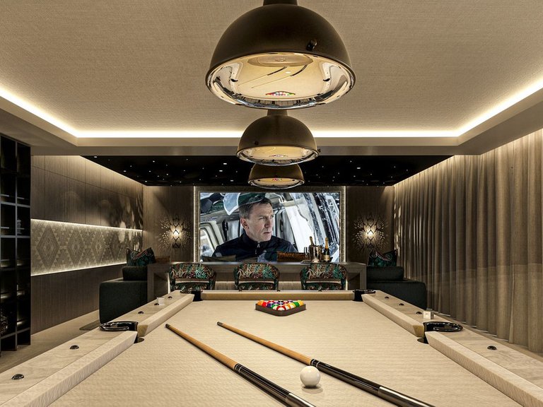 Villa for Sale in El Paraiso, Malaga 11