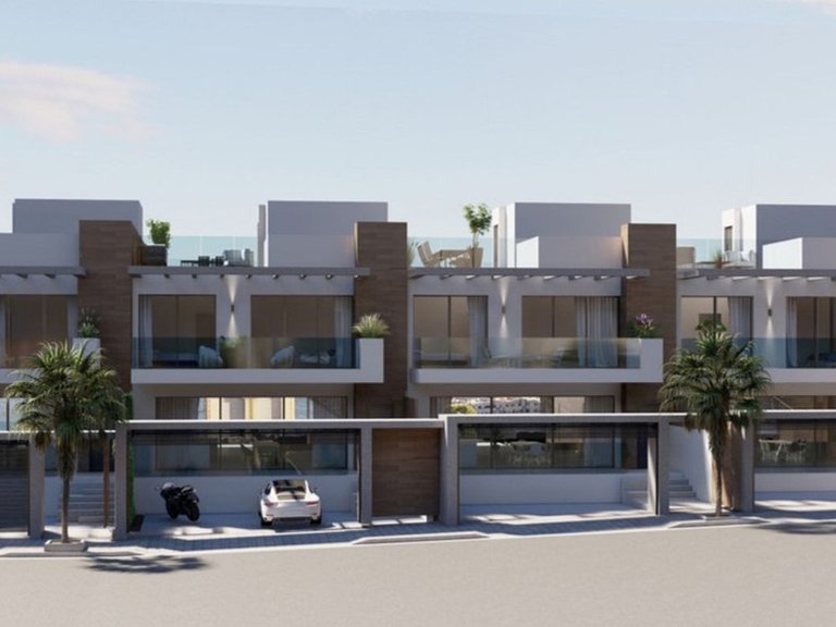 Town House for Sale in Fuengirola, Malaga 5