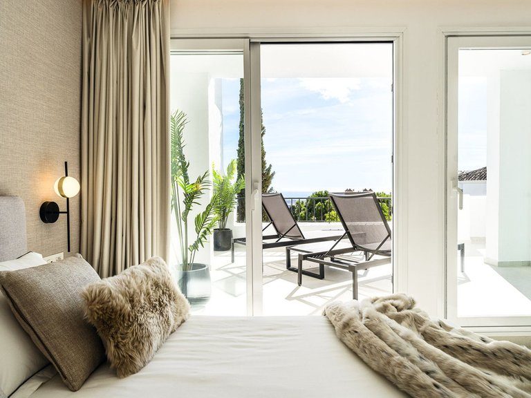 Apartment for Sale in Benahavis, Malaga 14