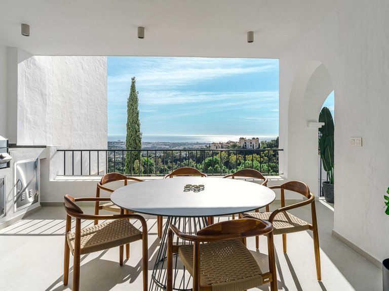 Apartment for Sale in Benahavis, Malaga 19