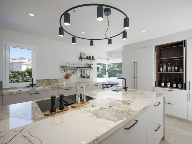 Villa for Sale in Benahavis, Malaga 13