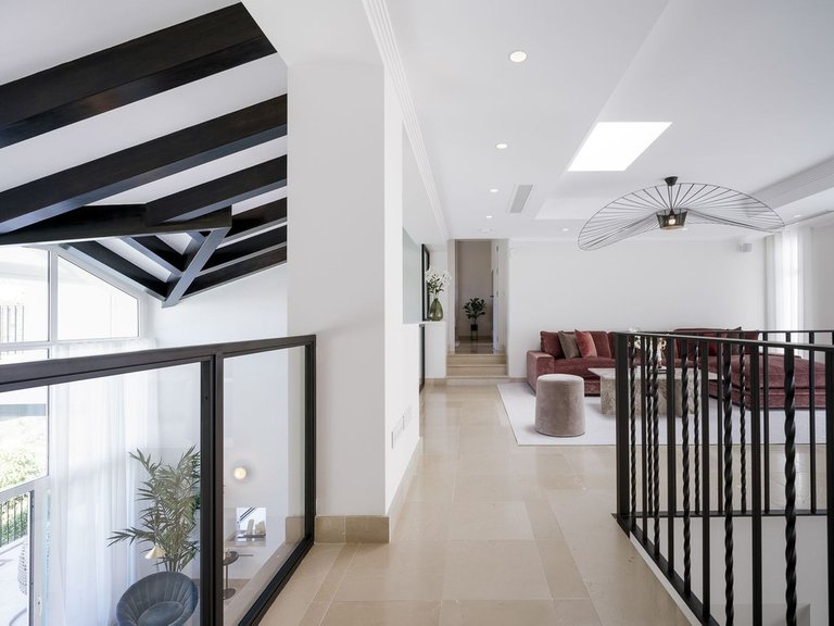 Villa for Sale in Benahavis, Malaga 31