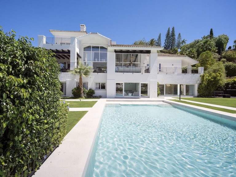 Villa for Sale in Benahavis, Malaga 6