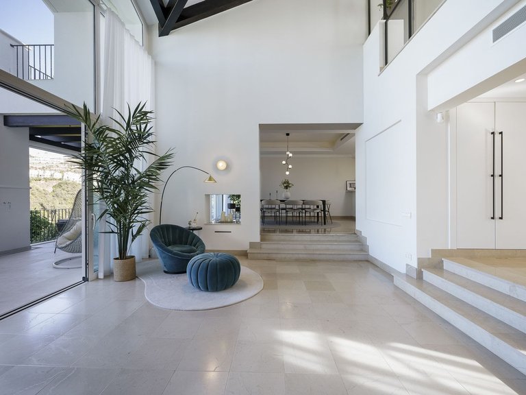 Villa for Sale in Benahavis, Malaga 11