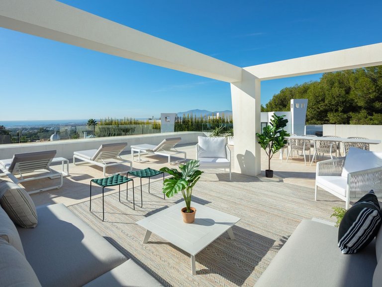 Penthouse for Sale in Marbella, Malaga 1