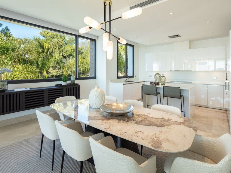 Penthouse for Sale in Marbella, Malaga 10