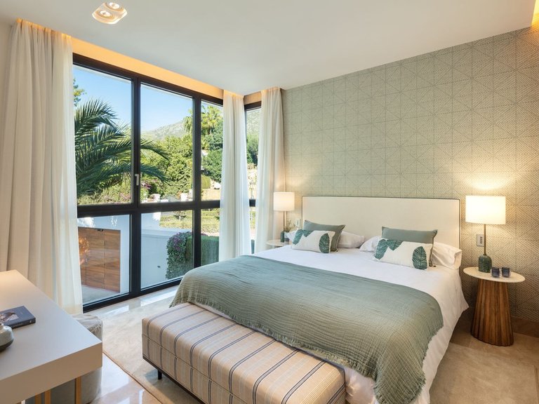 Penthouse for Sale in Marbella, Malaga 24
