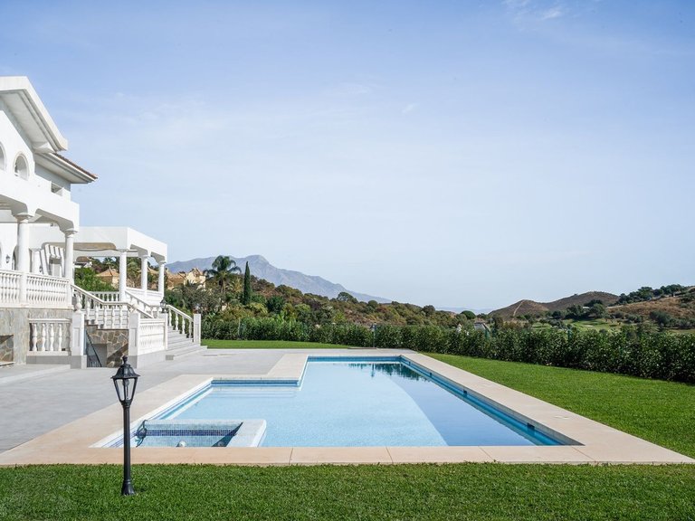 Appartement te koop in Benahavis, Malaga 4