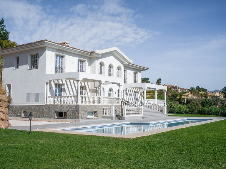 Villa for Sale in Benahavis, Malaga 2