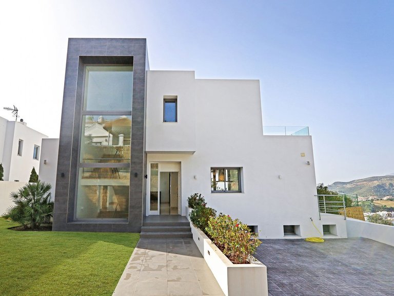 Villa for Sale in Benahavis, Malaga 3