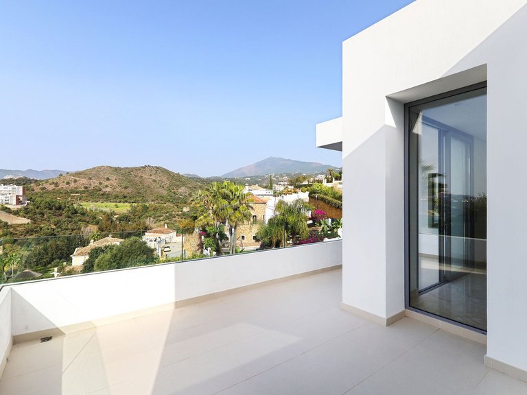 Villa for Sale in Benahavis, Malaga 20