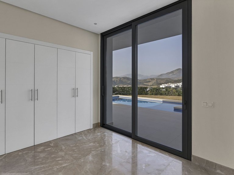 Villa for Sale in Benahavis, Malaga 28