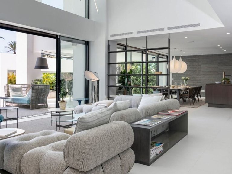 Villa for Sale in San Pedro De Alcantara, Malaga 9