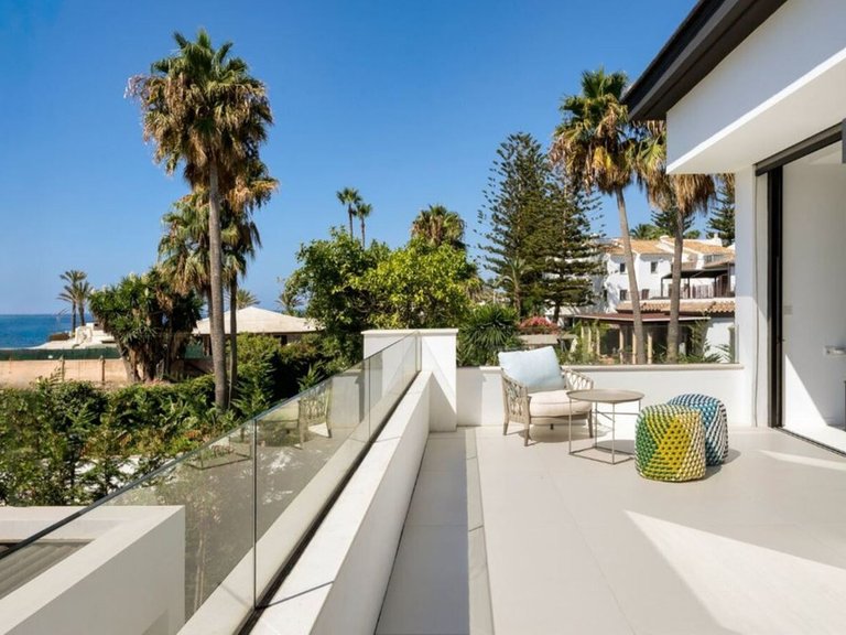 Villa for Sale in San Pedro De Alcantara, Malaga 22
