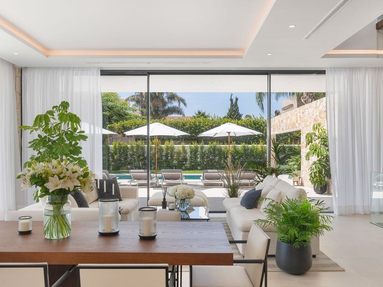 Villa for Sale in San Pedro De Alcantara, Malaga 9
