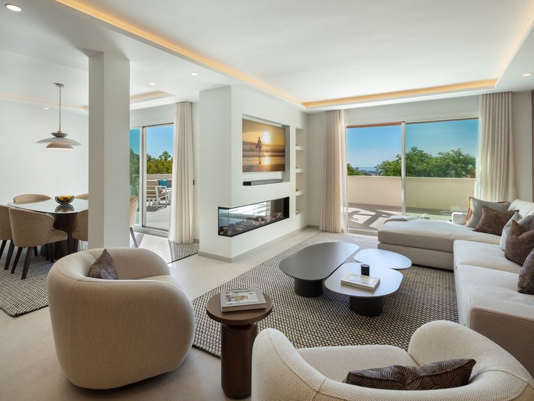 Penthouse for Sale in Nueva Andalucia, Malaga 4