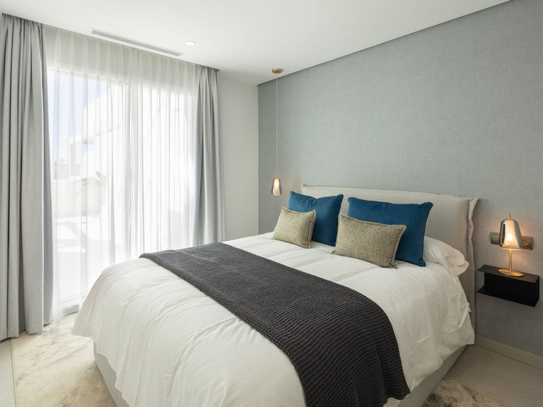Penthouse for Sale in Nueva Andalucia, Malaga 8