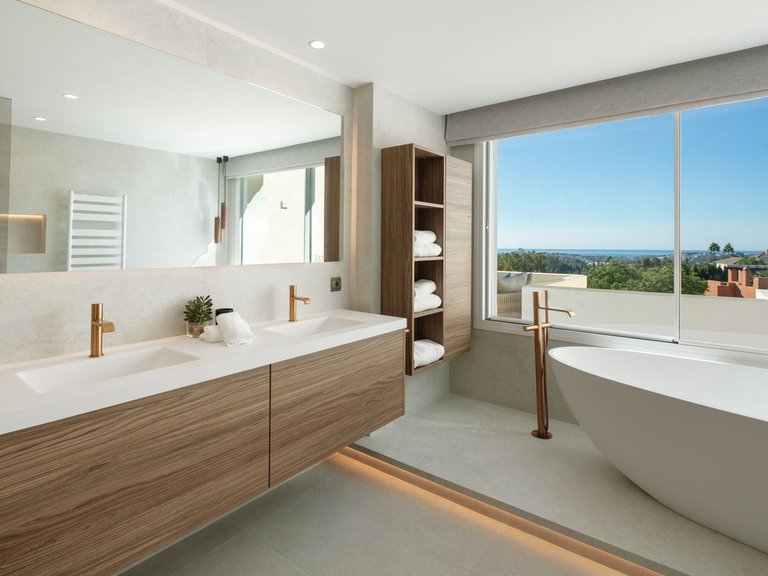 Penthouse for Sale in Nueva Andalucia, Malaga 9