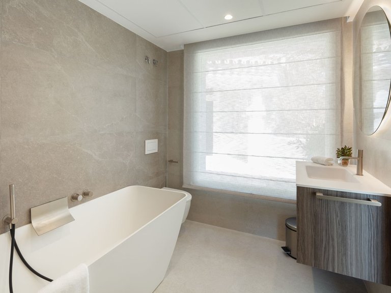 Penthouse for Sale in Nueva Andalucia, Malaga 12