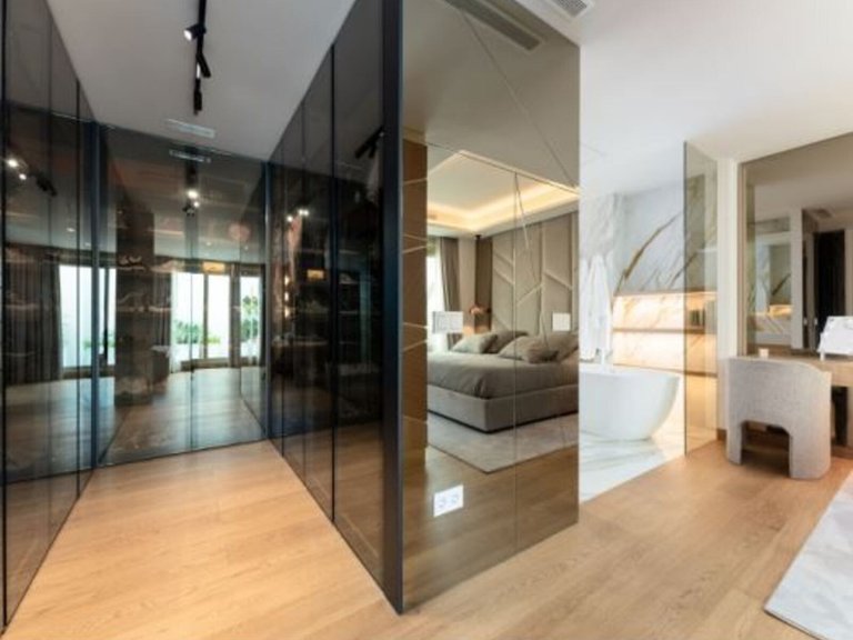 Apartment for Sale in Marbella Golden Mile, Malaga 15