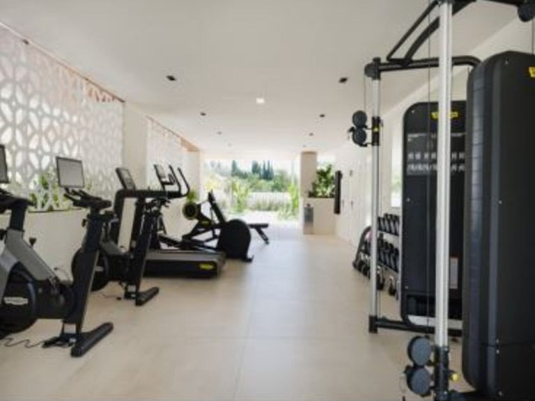 Apartment for Sale in Marbella Golden Mile, Malaga 19