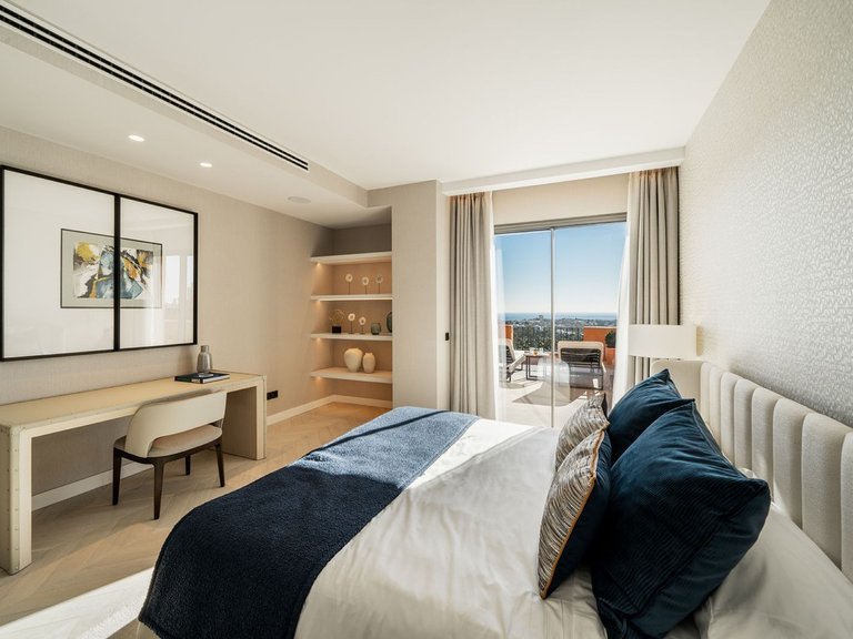 Apartment for Sale in Nueva Andalucia, Malaga 9