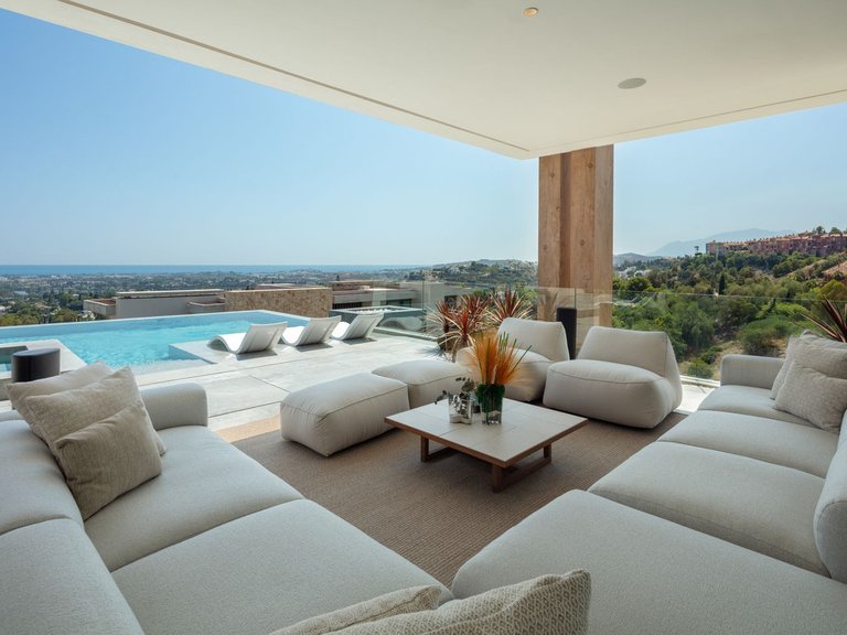 Villa for Sale in La Heredia, Malaga 8