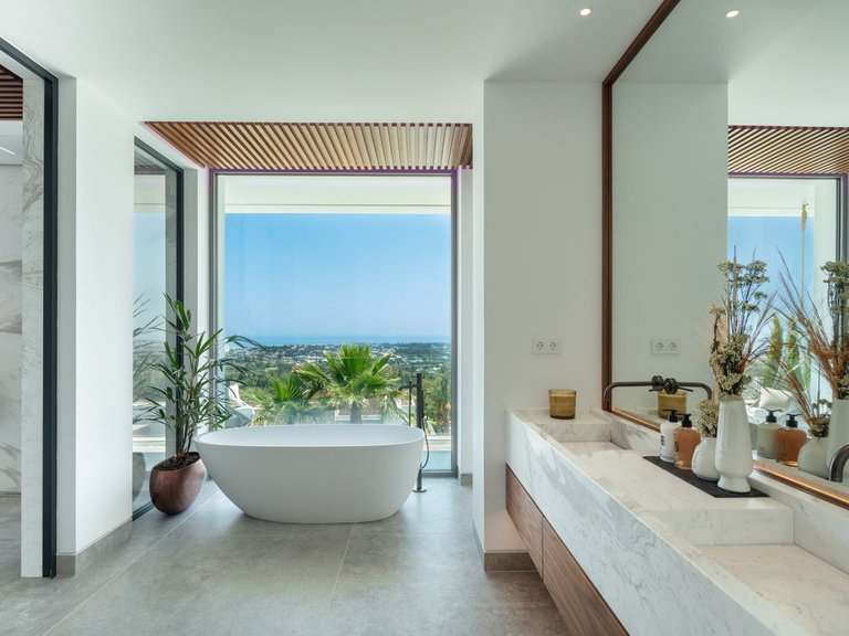 Villa for Sale in La Heredia, Malaga 34