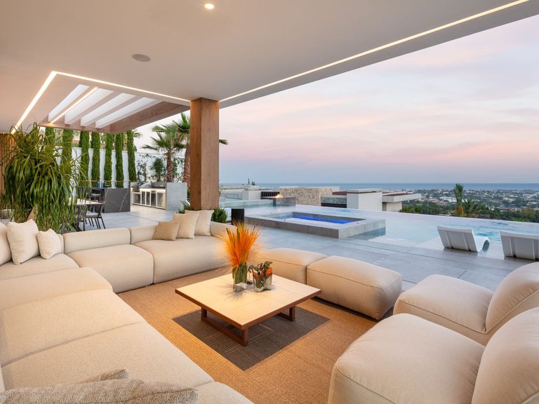 Villa for Sale in La Heredia, Malaga 41