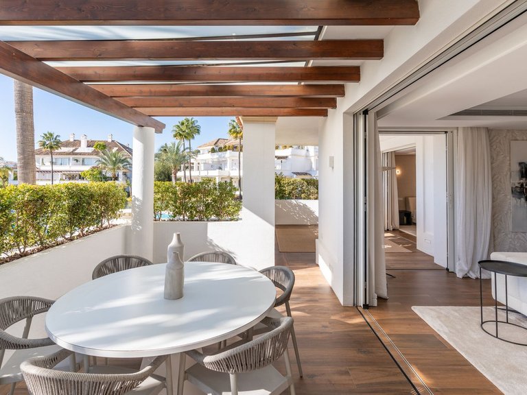 Apartment for Sale in Marbella Golden Mile, Malaga 4