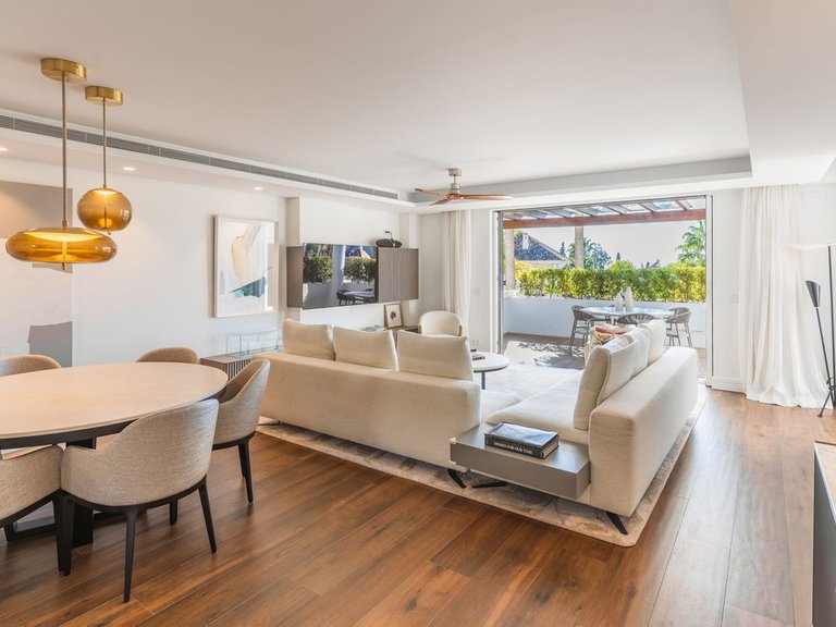 Apartment for Sale in Marbella Golden Mile, Malaga 10