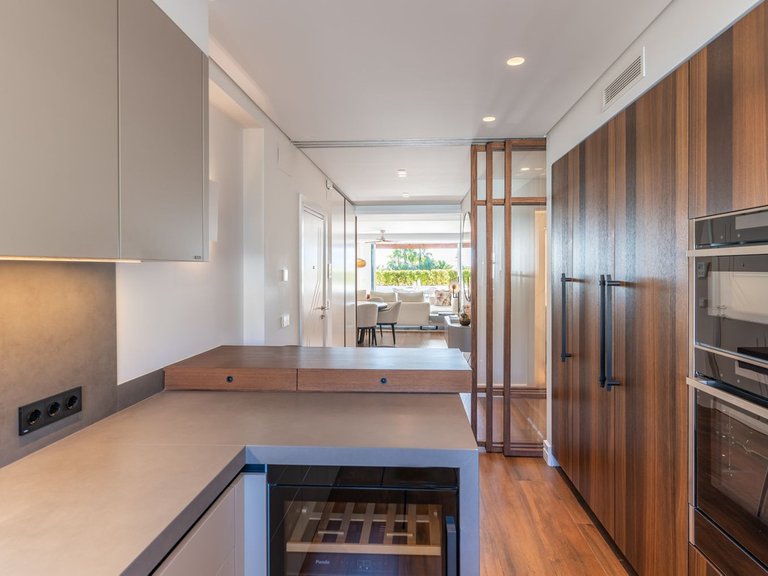Apartment for Sale in Marbella Golden Mile, Malaga 13