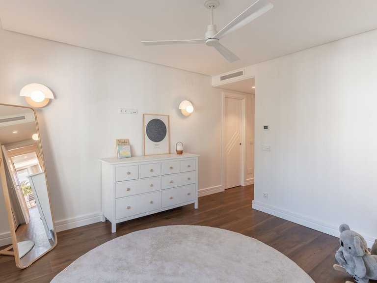 Apartment for Sale in Marbella Golden Mile, Malaga 21