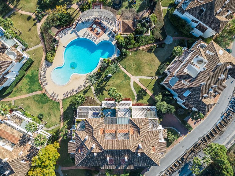 Apartment for Sale in Marbella Golden Mile, Malaga 28