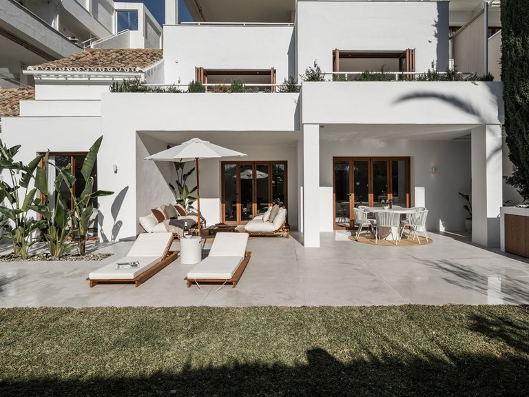 Town House for Sale in Nueva Andalucia, Malaga 1